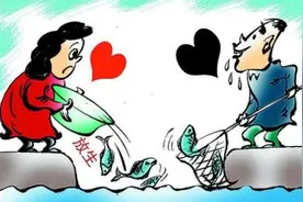 女子养水蛭当宠物 女子：仍会坚持养下去图片