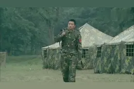 我是特种兵 菜鸟：我妈就我一个儿子，我要是死了，我妈该怎么办视频封面