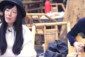 牛奶咖啡《明天, 你好》没时间版，成都茶园站，好听到不行！