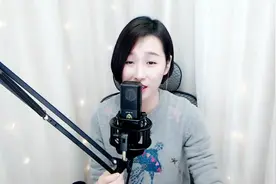 梁红演唱《心中玫瑰》，你就是那朵盛开的玫瑰，在我心里完美可贵