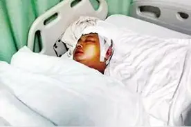 相依为命的父亲意外摔成重伤 琼海小伙感谢好心人资助图片