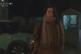 漂亮的穷姑娘被男友抛弃，分手还被索要1000元