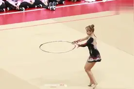 偶像运动会程潇表演艺术体操，开场就惊艳，舞姿太美了！视频封面