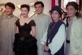 用两首歌的时间回忆这部电视剧，李宗盛亲自为这部剧作词作曲演唱视频封面