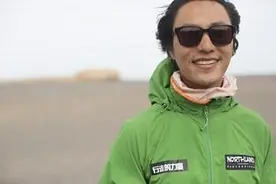 陈坤撞脸宋小宝：陈坤素颜照 被网友质疑整容削骨图片