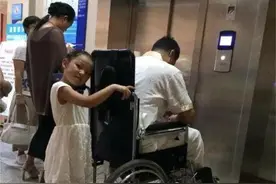 想天天见到警察父亲 湖北十堰女孩盼“爸爸住院”图片