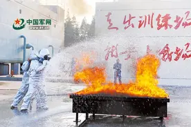 海军新兵新训：舰艇"上陆" 听人喊自己名字不适应图片