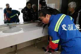 记者探访南京公厕：现状不一 基本没有如厕难图片
