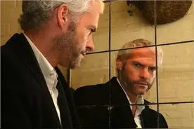 我们与父母之间，应该保持什么样的安全距离？图片