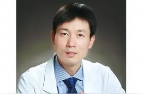 高杰：自己的手术刀牵连着两个生命图片