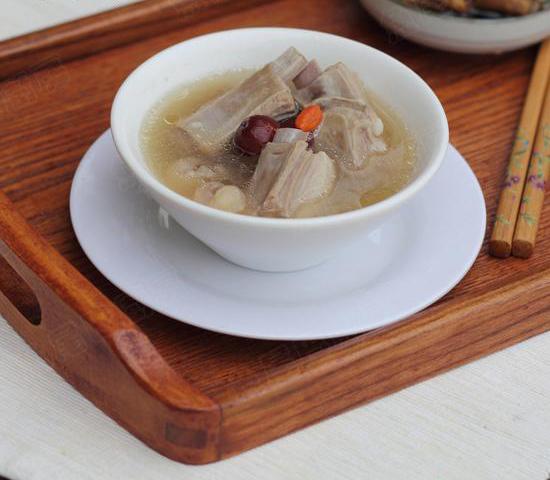 冬季进补 百变不离汤水