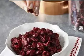 两道用道蔓越莓的食谱：蔓越莓桃胶银耳羹+蔓越莓奶酥小饼干图片