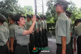 教师节，带你走近军训中的教官图片