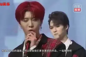 范冰冰范丞丞姐弟罕见家庭旧照曝光，网友：一家人都很像！视频封面