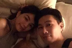 Ella怀胎3月与爱犬同床 亲密画面却引网友战火图片