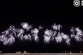 这应该是我看过最漂亮的烟花了，全程高能，不得不说——美出天际图片