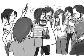 五年级女生被几名同龄人堵厕所 2分钟挨8耳光图片