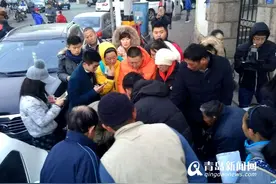 青岛有位“自强奶奶” 92岁包粽子卖补贴家用图片