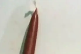 用了这么多年还真不知道？蜡烛原来都是用石油制造的！视频封面