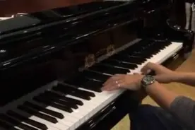 德国博斯纳钢琴演奏中国风歌曲《青花瓷》，美妙动听