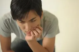男性艾滋病初期舌头症状表现图片