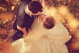 有同居女友的小男生向我疯狂示爱图片