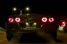 几十辆警车围堵开着1000匹马力ZR1罪犯，场面不敢直视？