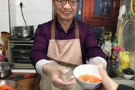 陕西老乔今天教大家“西红柿鸡蛋馅饺子”做法，很特别的味道视频封面