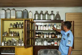 长沙居民区内的“生化实验室”图片