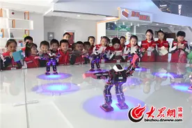大众网小记者尝鲜滨州科技馆 感叹4D影院“太刺激”图片