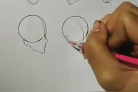 画各种动漫脸型的画法呢。大家双击保存到喜欢里哦。