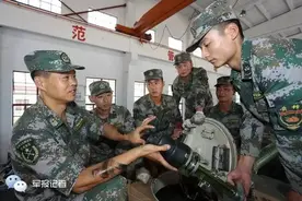 军营没有“师父”，但有他们教我做人图片