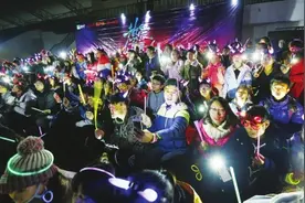 为爱奔跑400余名大学生献爱心图片