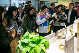 中央省市媒体“坚定文化自信 实现追赶超越”采访团聚焦曲江新区图片