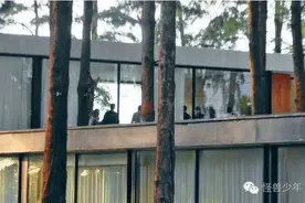 和余文乐争女人，与赌王千金传绯闻，如今觅得真爱~10年爱情长跑，又一个男神变成了别人的老公图片