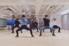 EXO《前夜The Eve》Dance Practice 练习室舞蹈纯享！超酷走位！视频封面