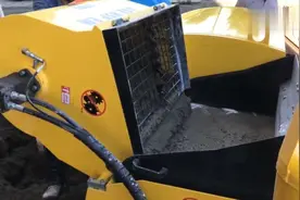 一起来看看德国发明的水泥喷浆机效率真是太高了，工人要失业了？视频封面