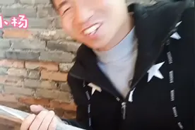 农村小伙自做抓狗工具，还可以几下就把狗抓住了视频封面