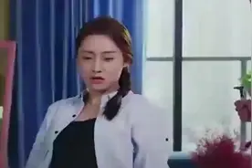 男女互换了身体，早上起来穿丝袜这一段，看一次笑一次视频封面