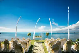 威汀假日作品：美到爆的巴厘岛四季海滨悬崖婚礼微电影