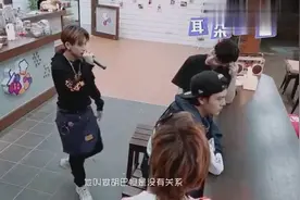 小鬼朱星杰现场Battle，freestyle“星鬼cp”放飞自我酷到没朋友视频封面