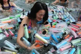 杭州单身男女温泉相亲 素颜找真爱图片