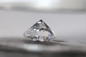 液压机压钻石，当钻石碎的那一刻我的心也碎了视频封面