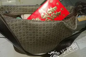 “马大哈”们看过来 公交车上这些位置易丢东西图片