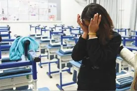 中关村二小事件：涉事学生母亲带陪同者被要求证明关系图片