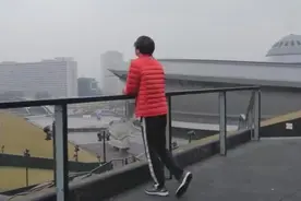 faker入选电竞名人堂！恭喜李哥，实至名归！视频封面