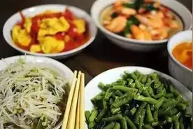 饭菜放凉了才能放冰箱？图片