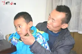 孩子耳朵流血化脓到底谁所为图片