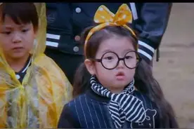 《爸4》里的安吉和《爸1》里的石头，就是东北爷们和陕西汉子的少萌版啊！图片