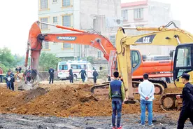 北海市海城区三合口农场一违法建筑地基被铲除图片